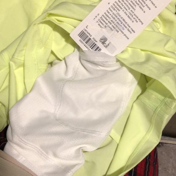 lululemon (L) Pace Breaker Lined Short 7" - Picture 12 of 14